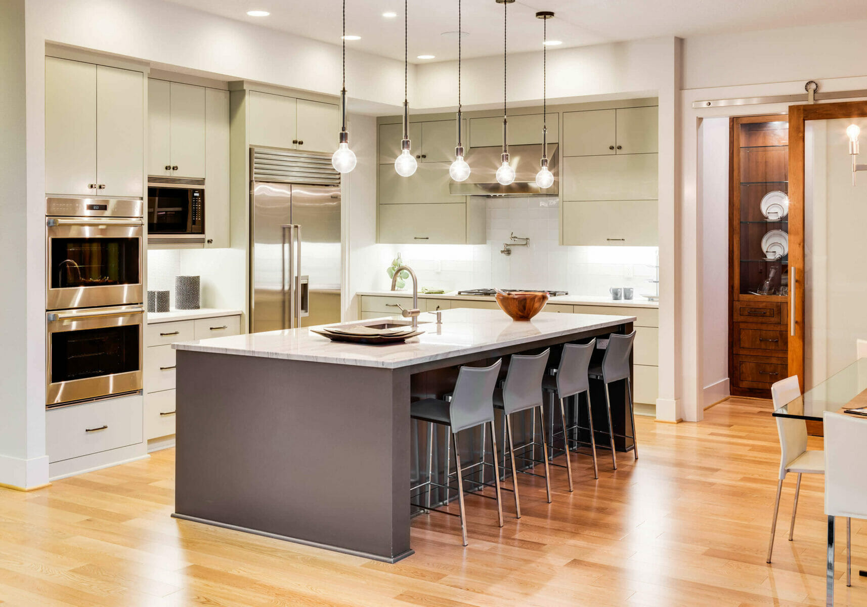 How to Choose Timeless Finishes for Your Kitchen Renovation